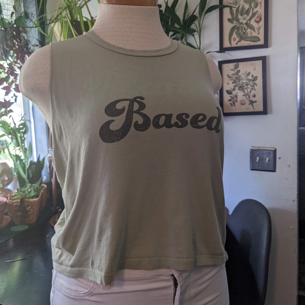 Light green American Eagle cropped tank "Plant Based" writing detail